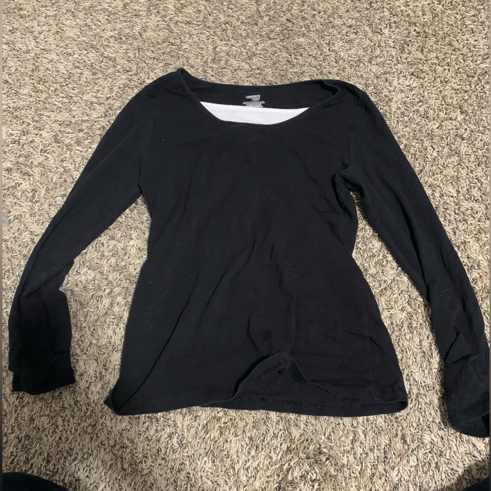 Black long sleeve tee